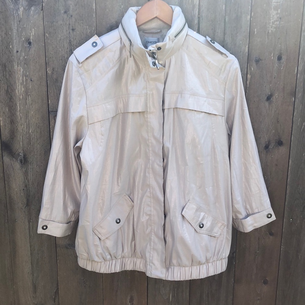 Chico’s hidden hood women’s jacket Chico size 2 women’s size large